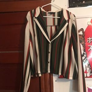 Chic cropped button down!